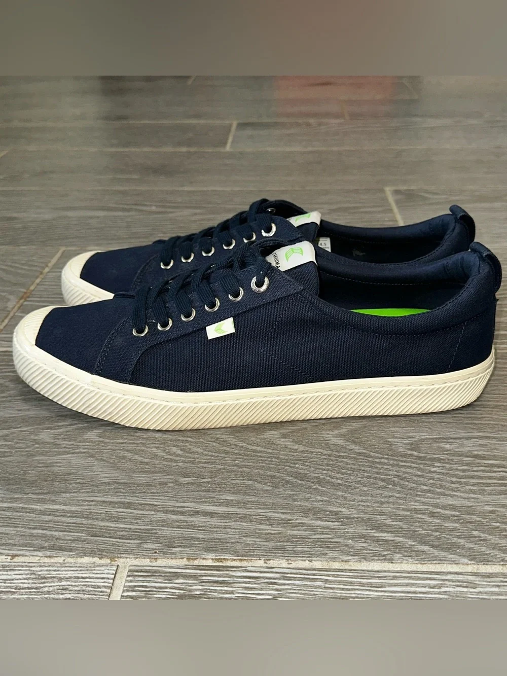 Cariuma OCA Athletic Shoes Men’s 13 Navy Canvas Lace Up Casual Low Top Sneakers